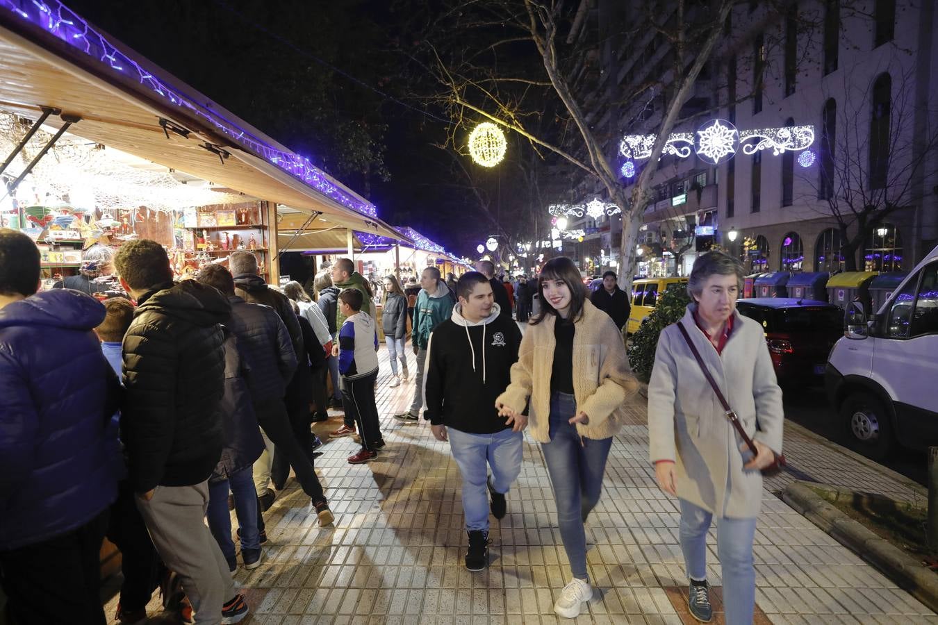 Fotos: El mercadillo navideño de Cánovas