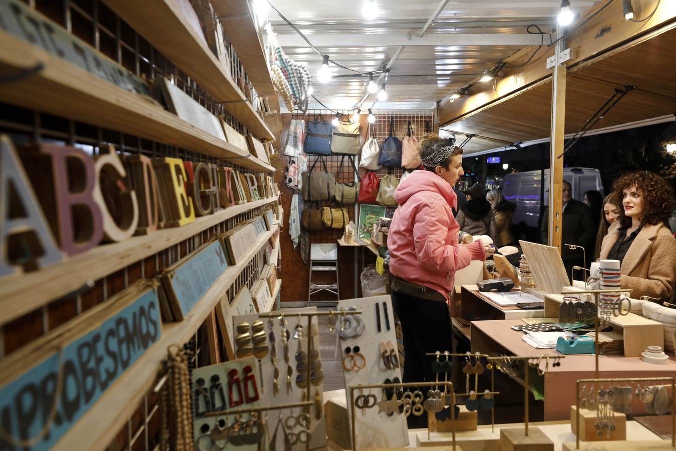 Fotos: El mercadillo navideño de Cánovas