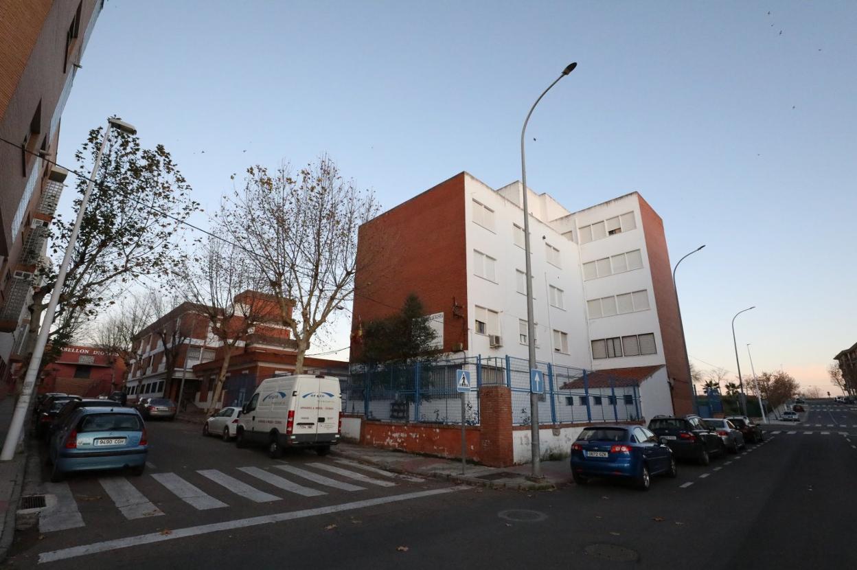 Uno de los edificios del centro de educación especial. :: BRÍGIDO