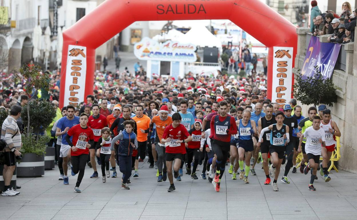 Cáceres despide el año con la celebración de la San Silvestre