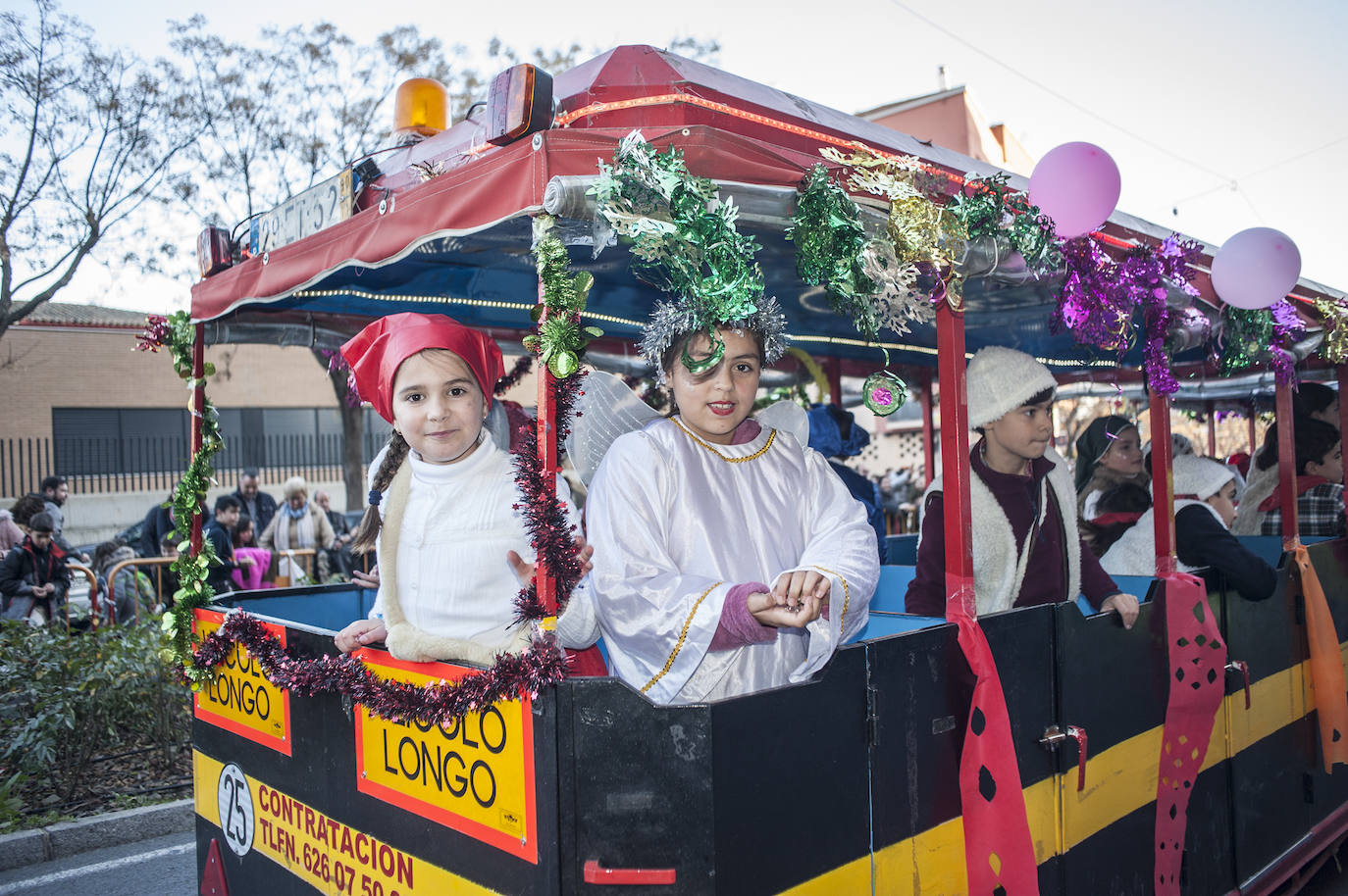 Fotos: Los Reyes Magos llenan de ilusión Badajoz