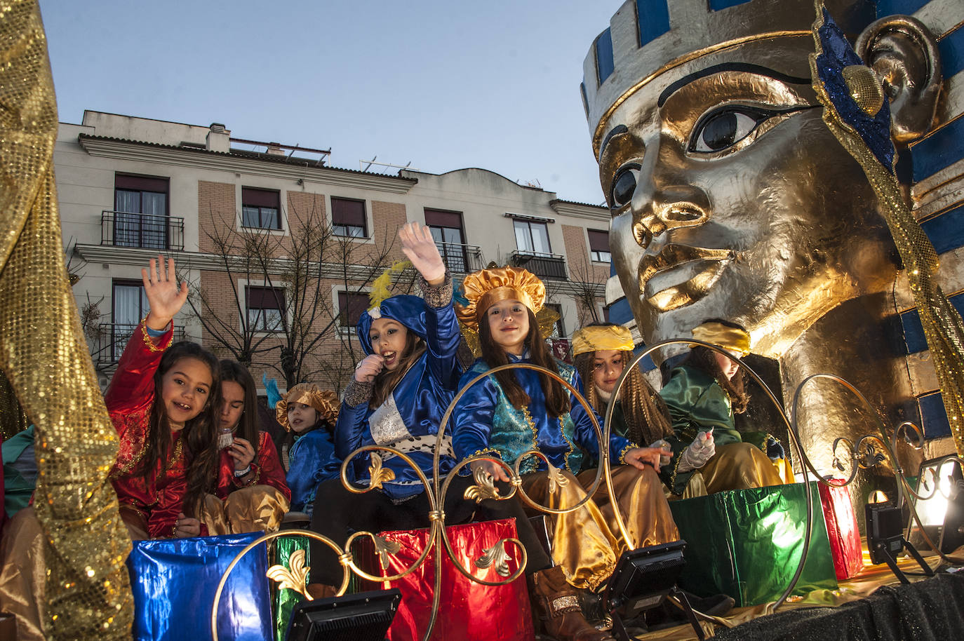 Fotos: Los Reyes Magos llenan de ilusión Badajoz