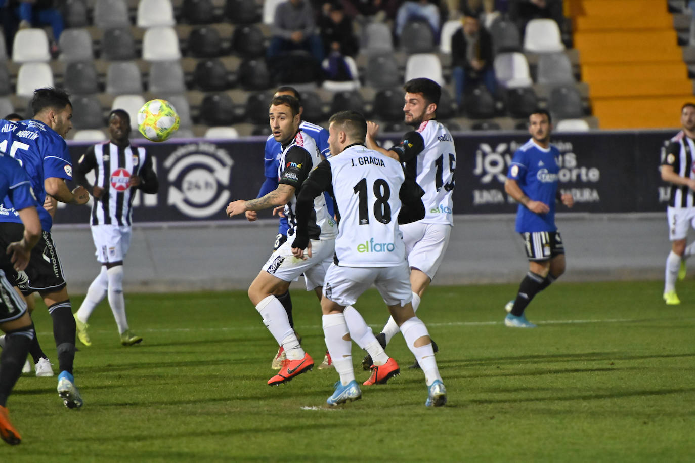 Los de Nafti superal al Cartagena en un partido vibrante gracias a dos goles de Pablo Vázquez.: 