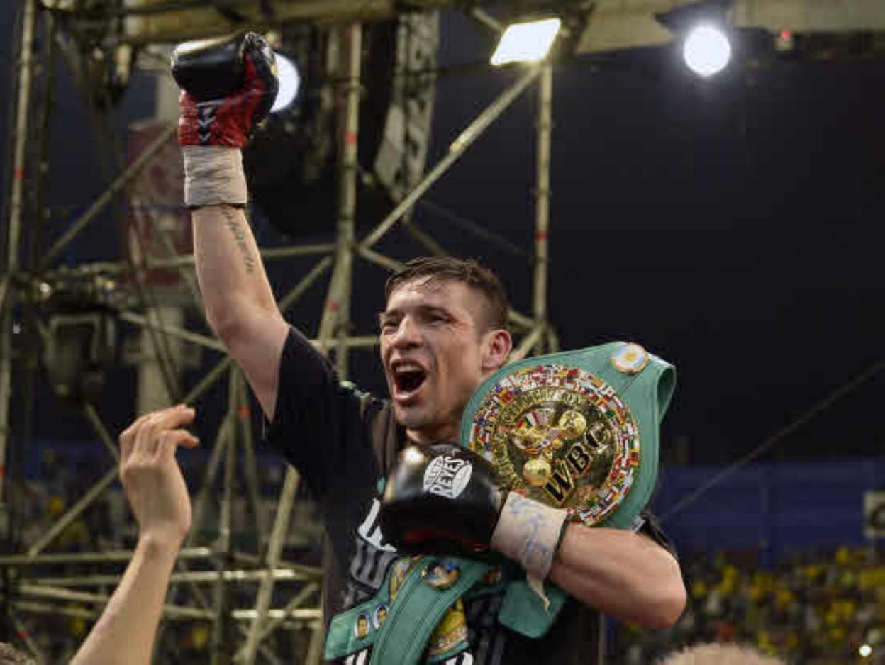 El argentino Sergio 'Maravilla' Martínez celebra uno de sus nueve títulos de campeón del mundo. :: afp