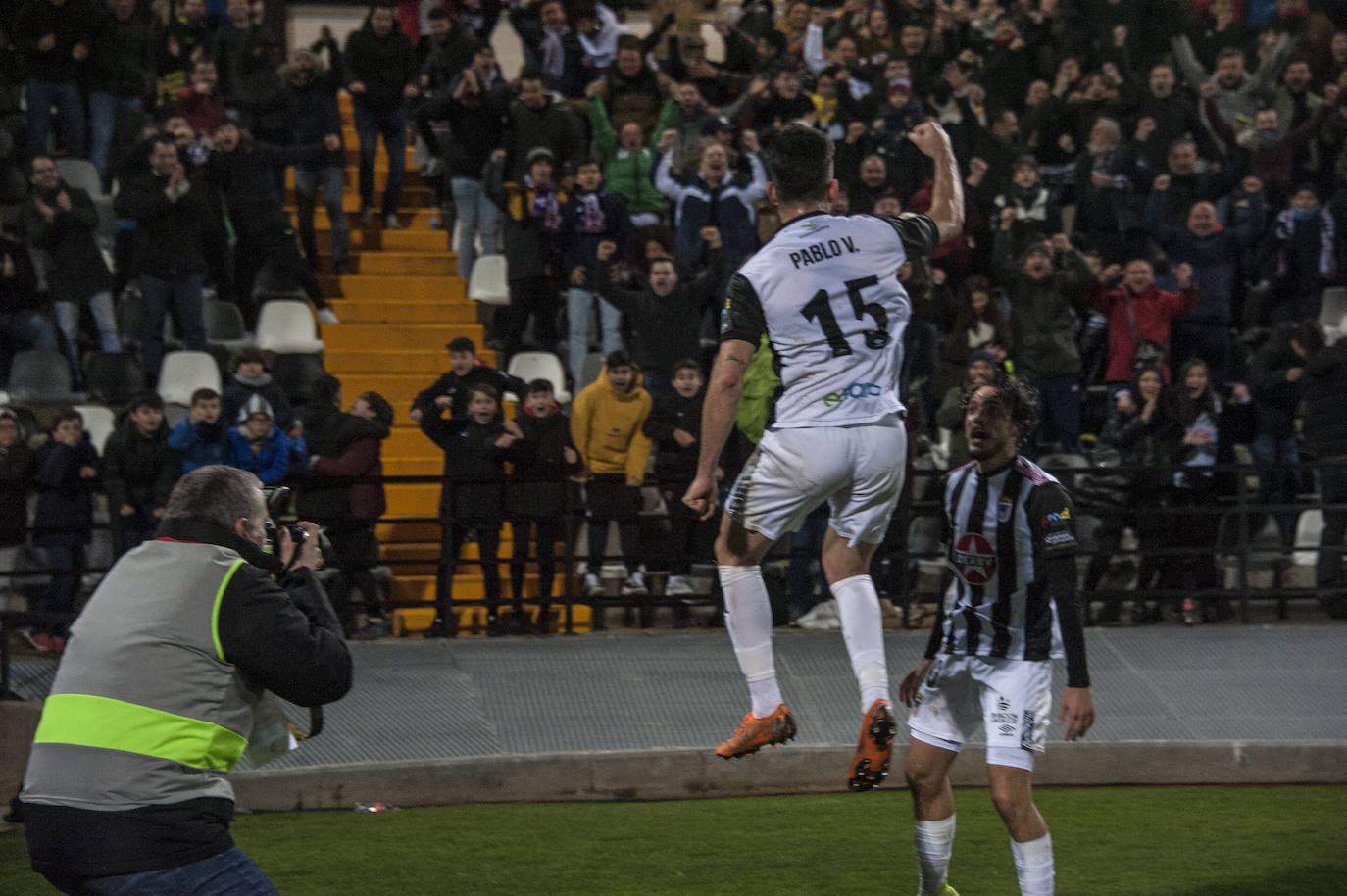 13.000 espectadores disfrutaron de la victoria del CD Badajoz ante el Eibar