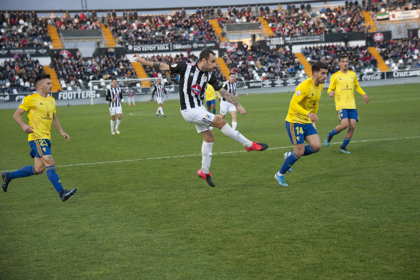 Fotos: Las mejores imágenes del CD Badajoz-Cádiz