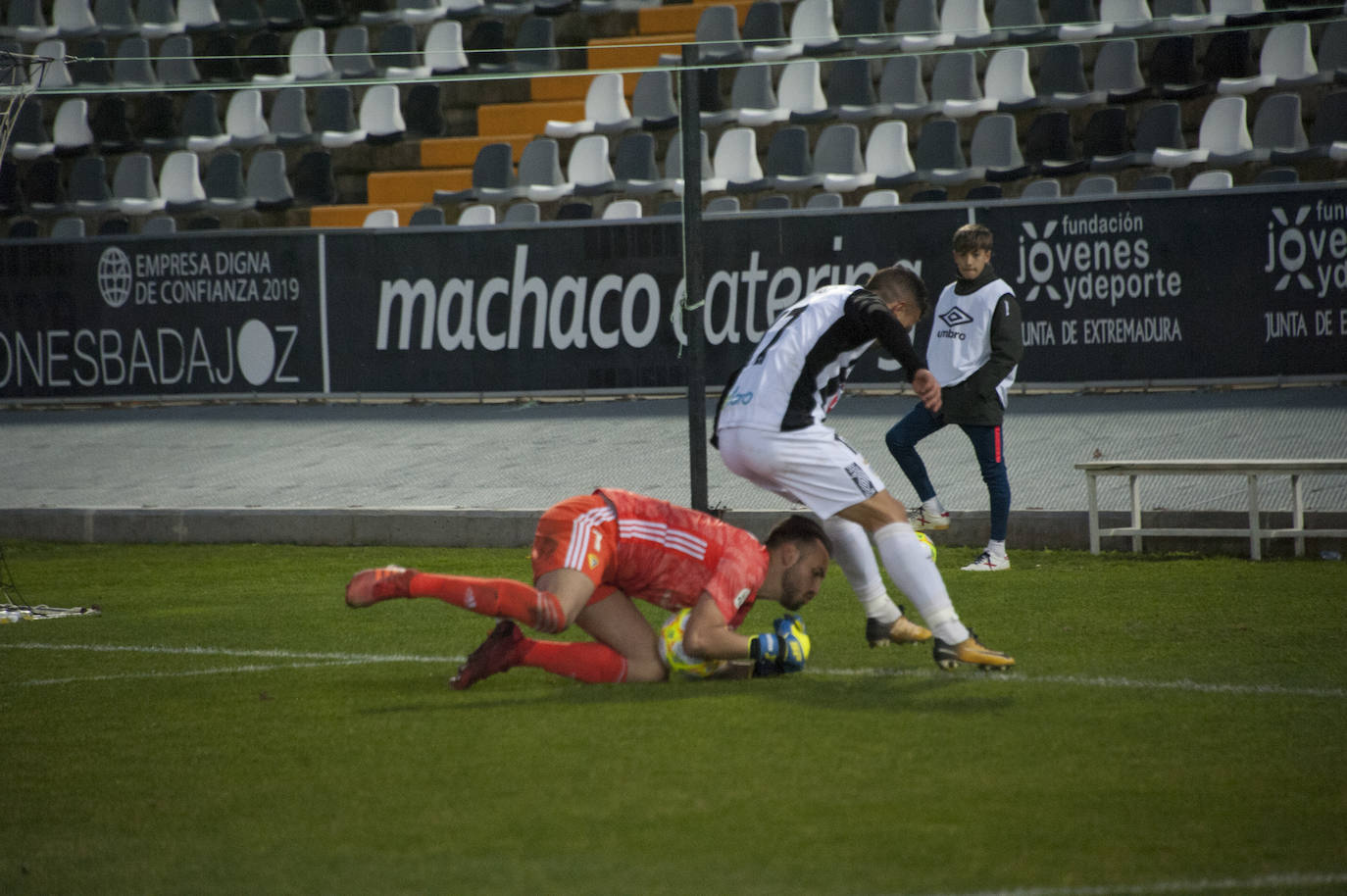 Fotos: Las mejores imágenes del CD Badajoz-Cádiz