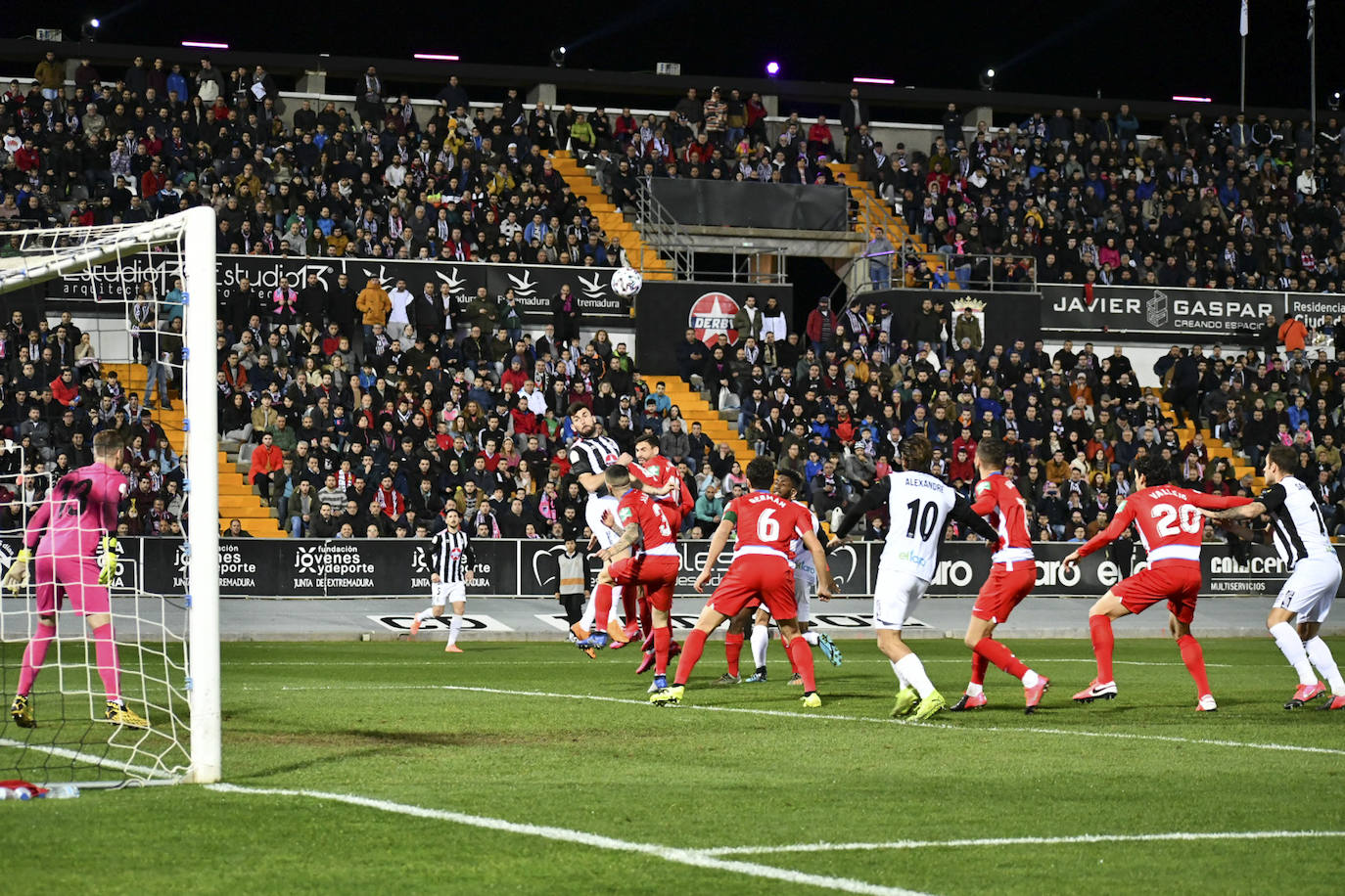 Lleno absoluto en el Nuevo Vivero.