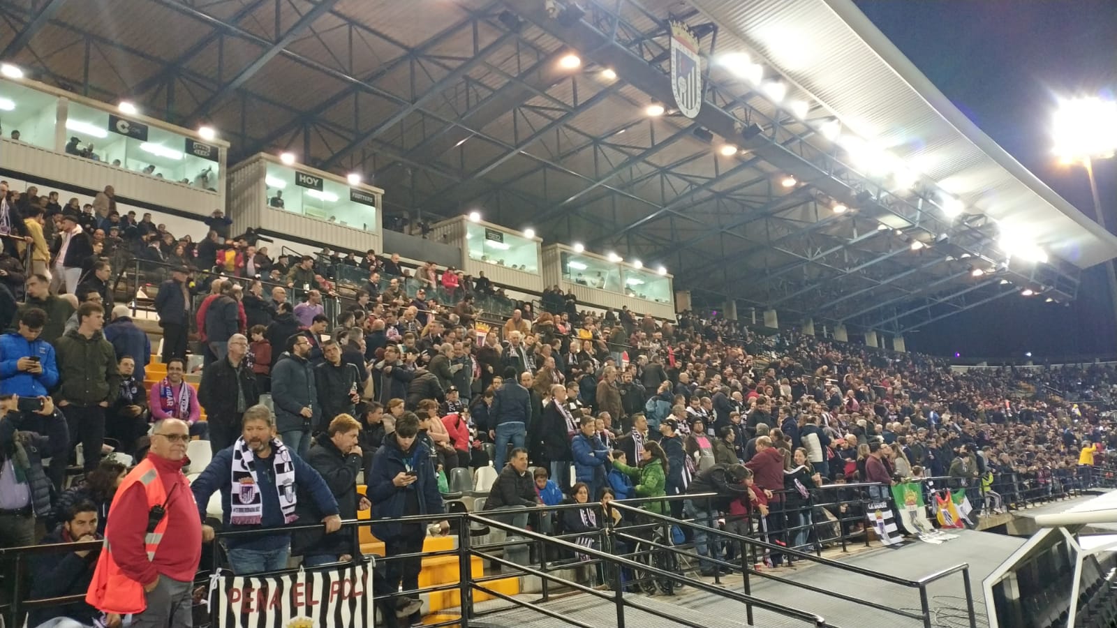 Lleno absoluto en el Nuevo Vivero.