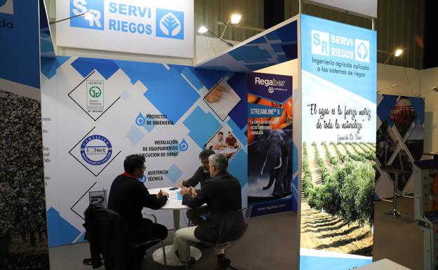 Stand de Servirriegos en Agroexpo, en Don Benito. ESTRELLA DOMEQUE