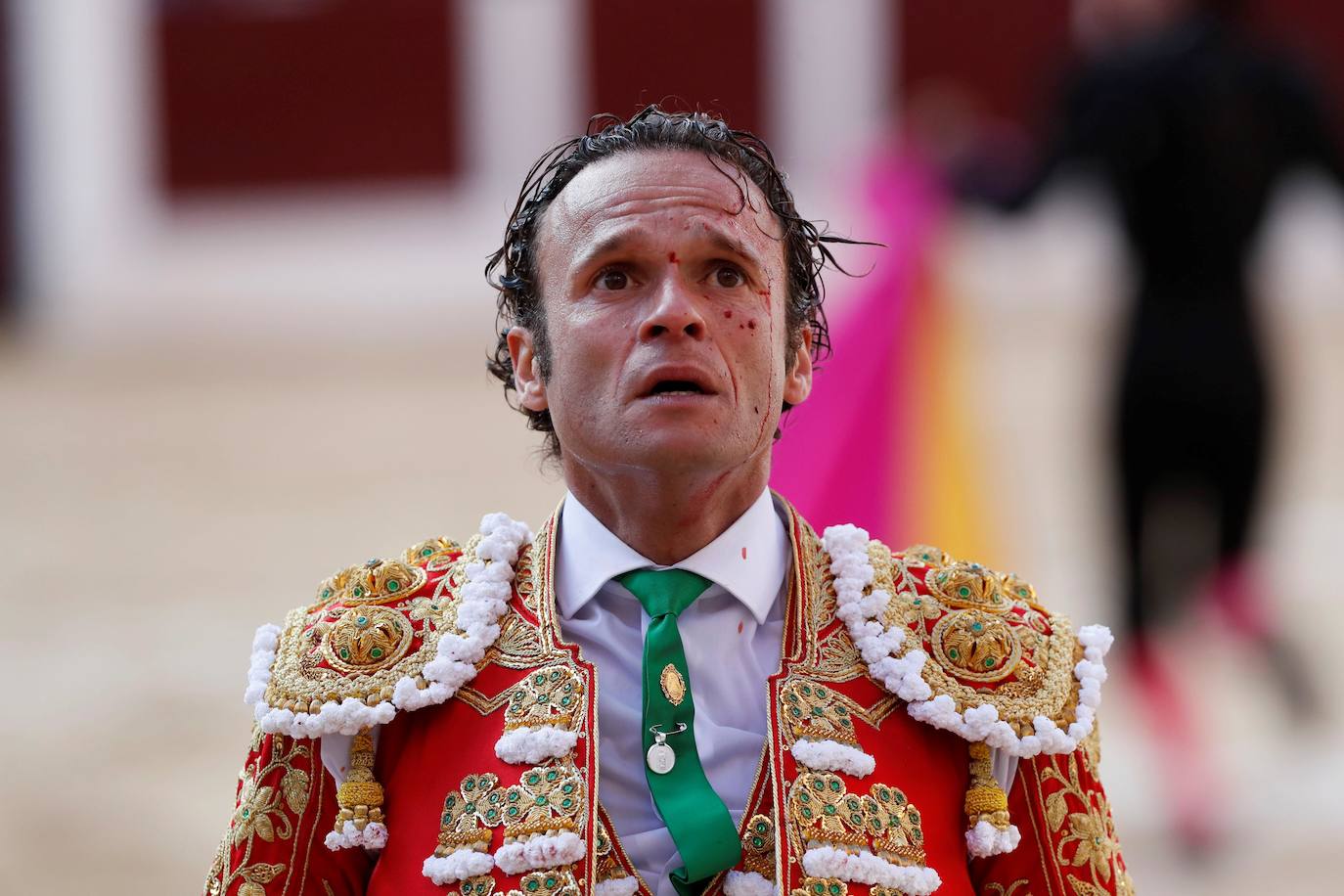 Fotos: Antonio Ferrera corta una oreja y sufre una cogida en Bogotá