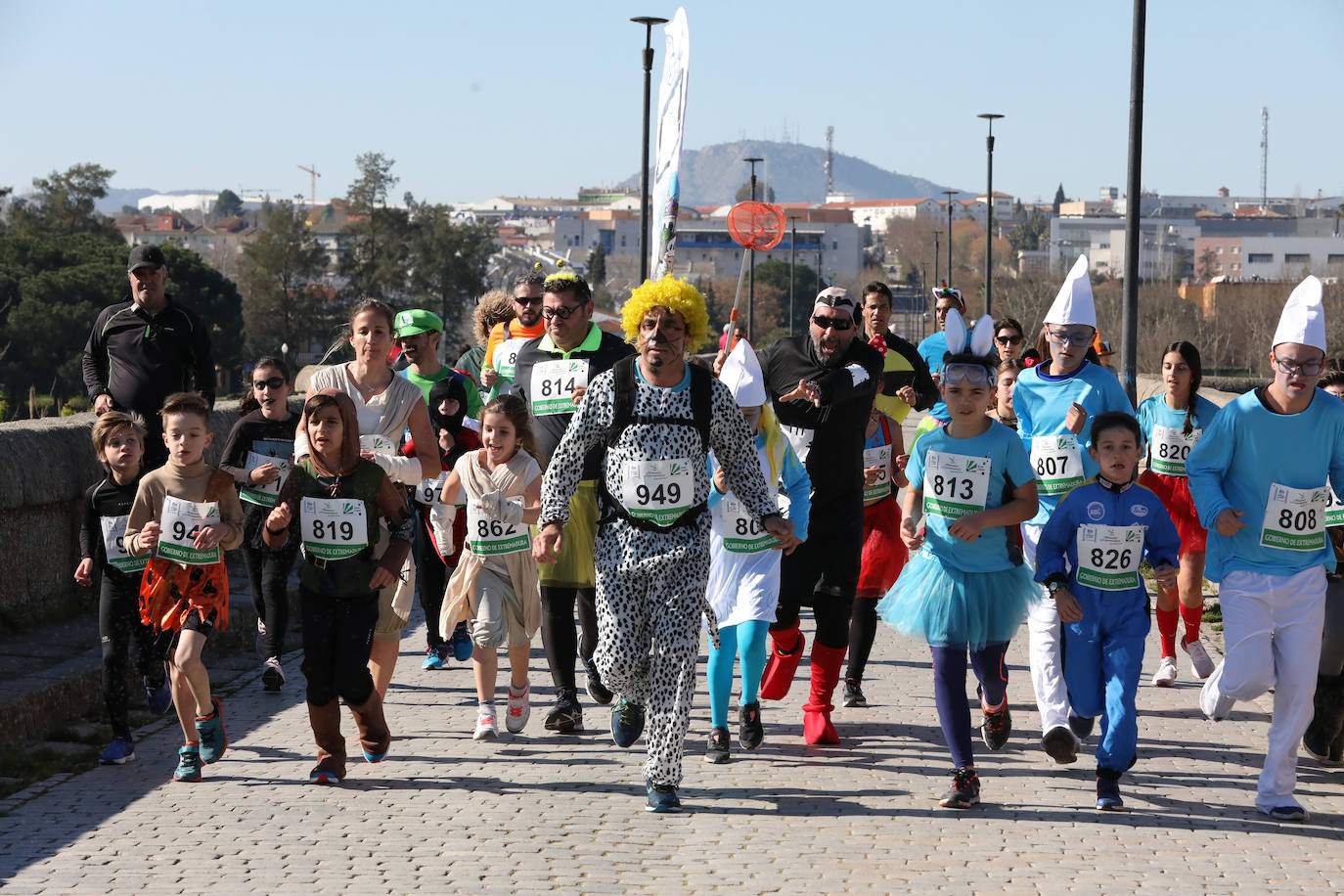 Fotos: Carrera, jamonada y grabanzada en el Carnaval Romano