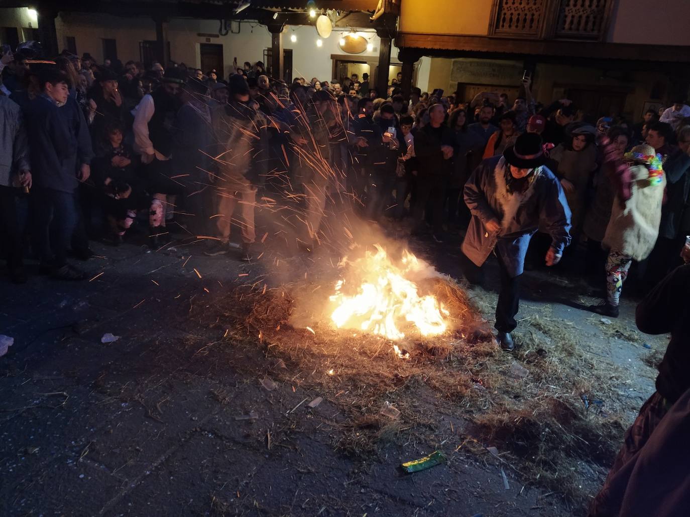 Fotos: Villanueva ajusticia a Peropalo un año más