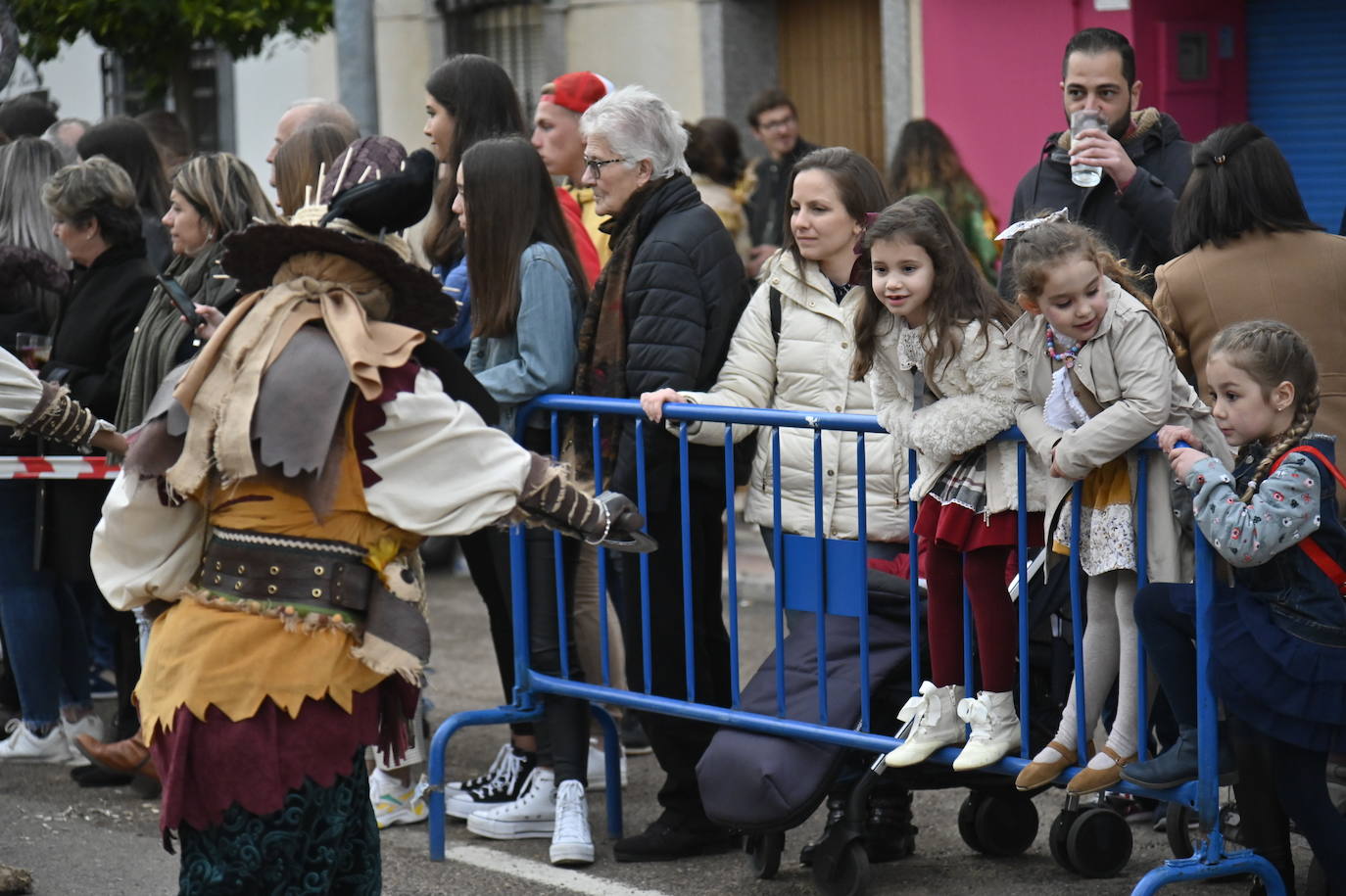 Fotos: Desfile de comparsas en Talavera la Real