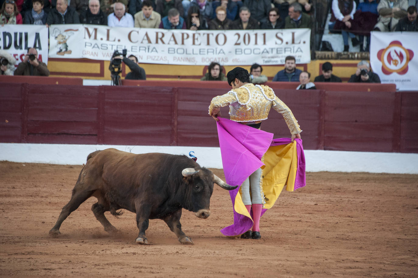 Fotos: Novillada, primera de abono de la Feria de Olivenza