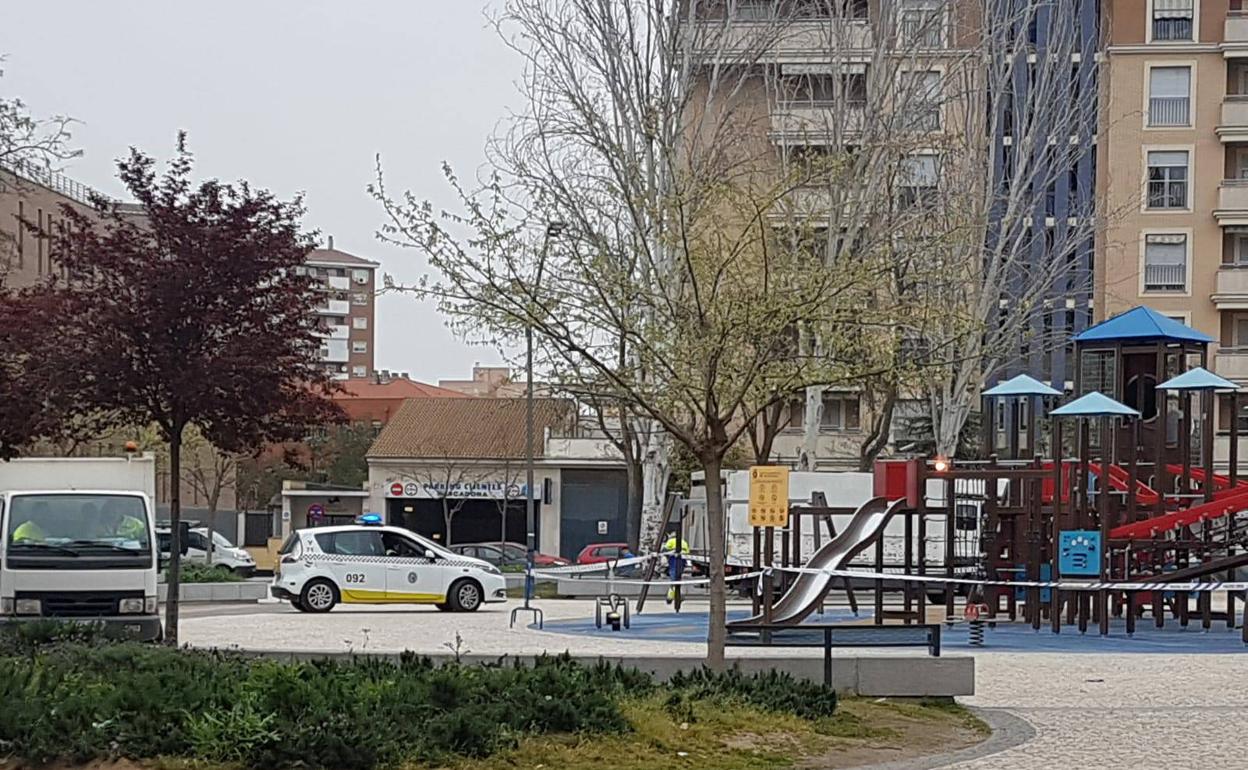 Badajoz cierra plazas y parques