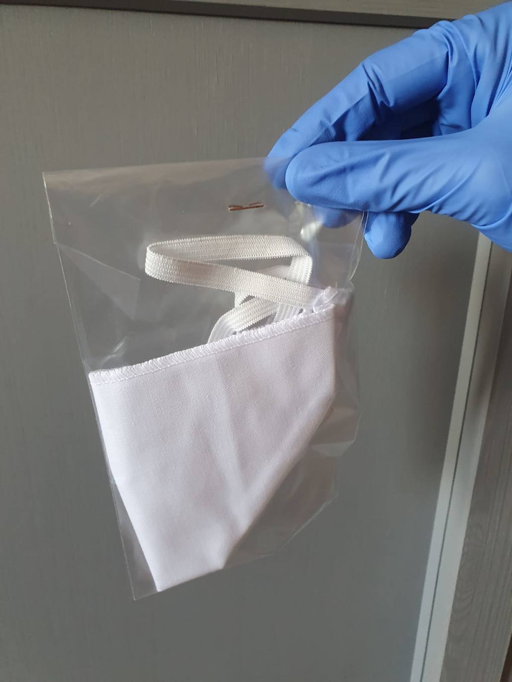 Fotos: Peraleda se vuelca en fabricar y comprar equipos de protección para la protección contra el coronavirus