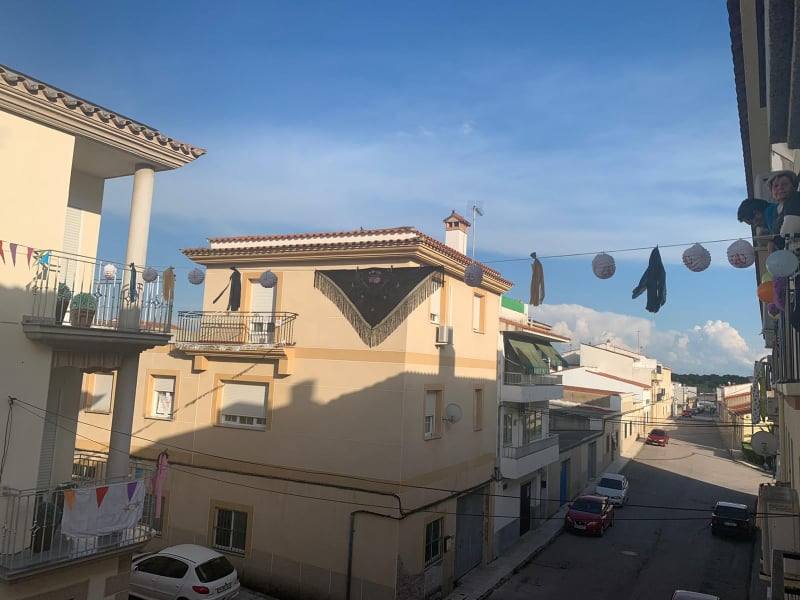 Fotos: Los vecinos de Arroyo celebran el Día de la Luz desde casa