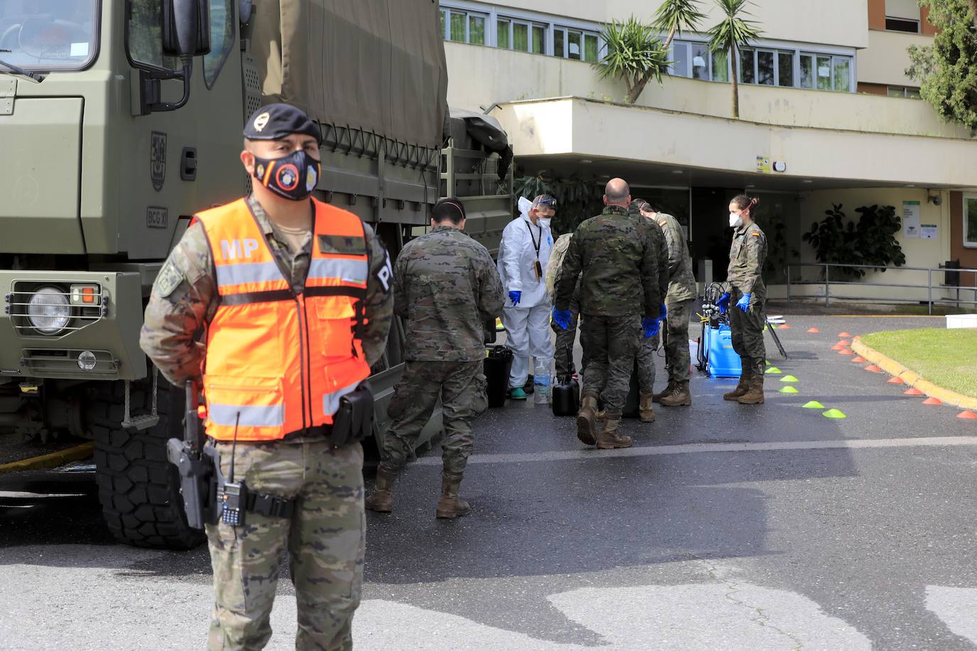 El Ejército vuelve a desinfectar la Residencia Asistida de Cáceres