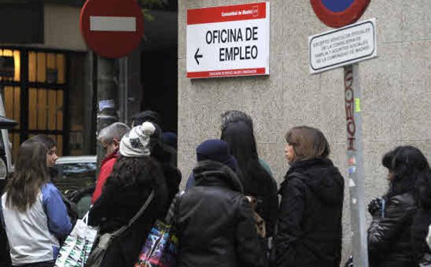 Más de 285.000 empleos destruidos y casi 600.000 afectados por un ERTE