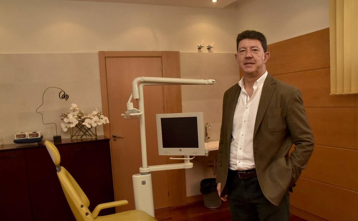 Florencio Monje en las instalaciomnes del centro CICOM.