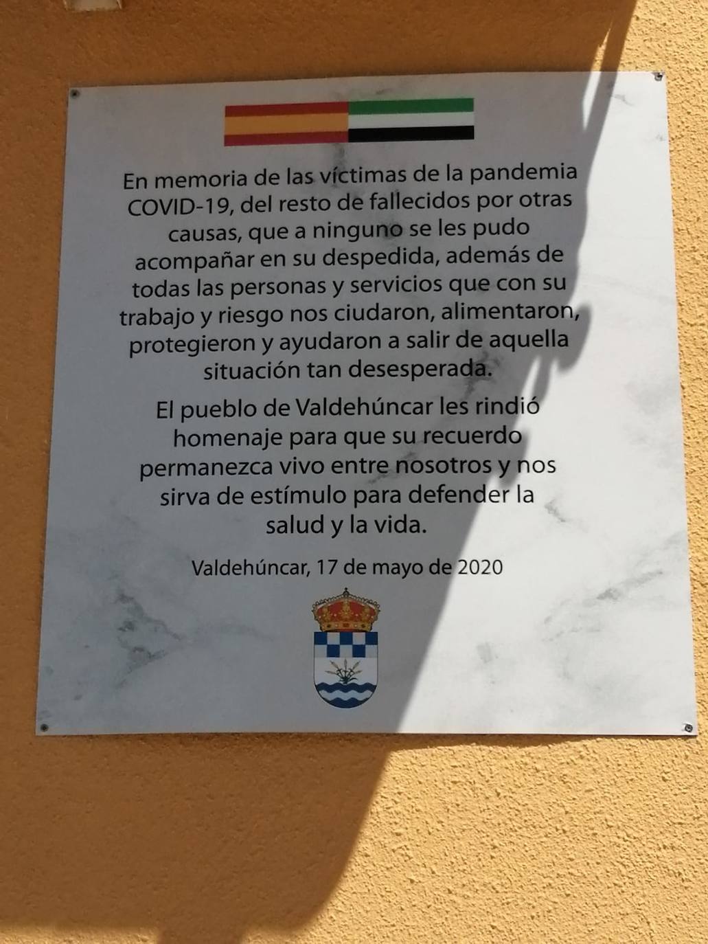 Fotos: Valdehúncar homenajea a las víctimas del COVID-19