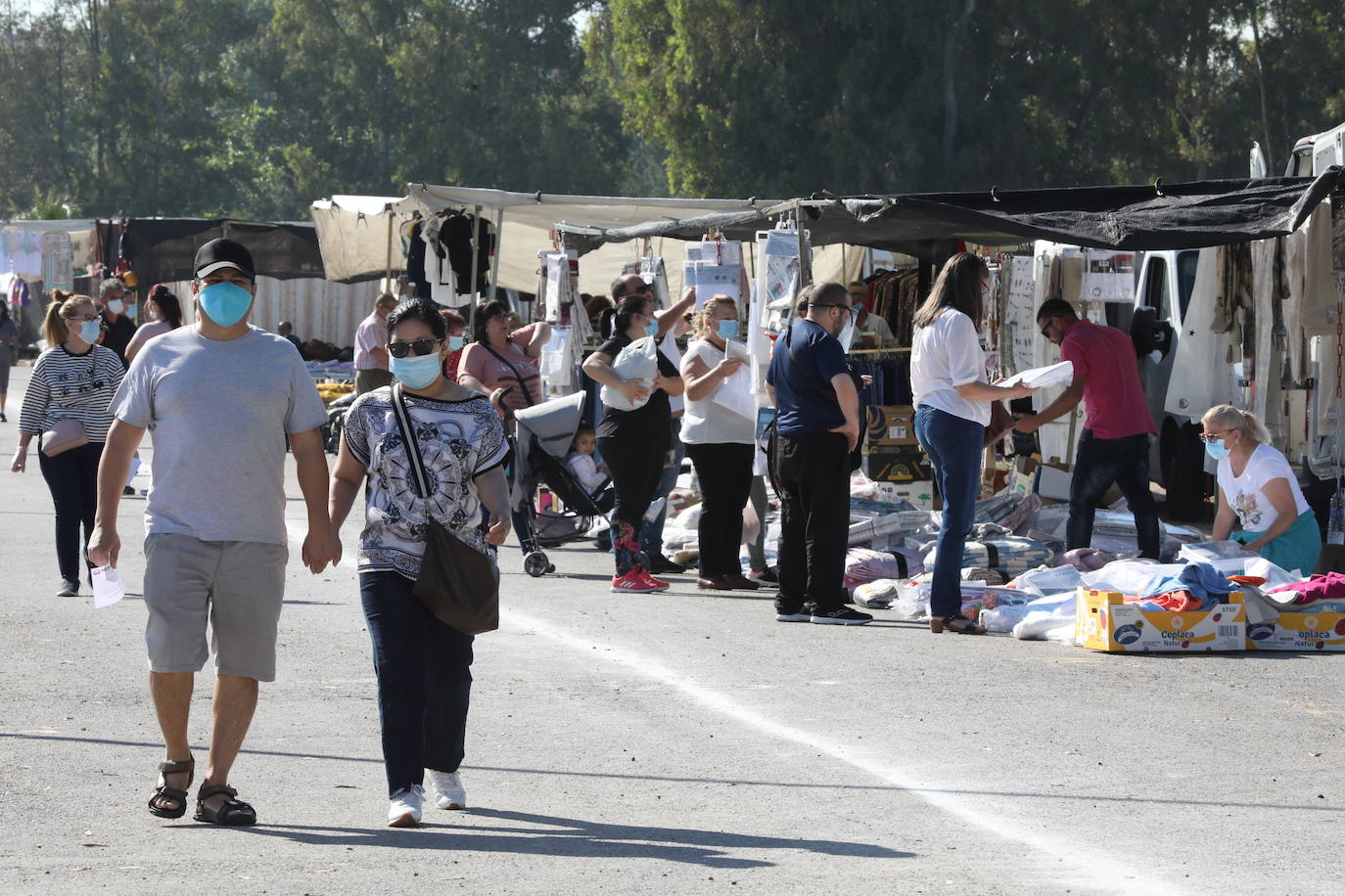 Fotos: Vuelve el mercadillo de Mérida