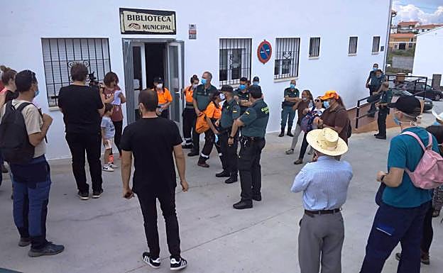 Dispositivo de búsqueda y voluntarios. 