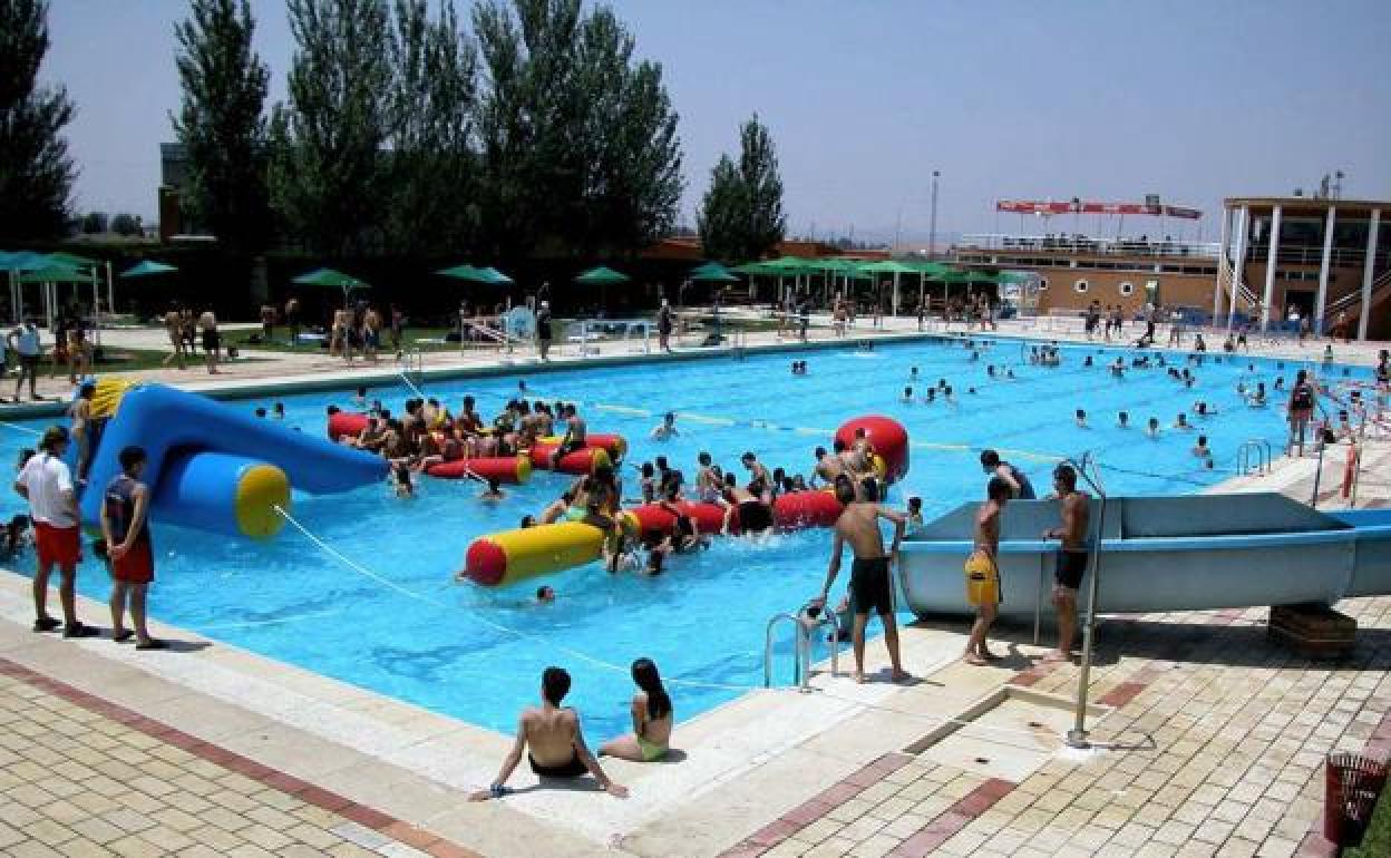 Imagen de la piscina de la Granadilla durante la pasada temporada de baño. 