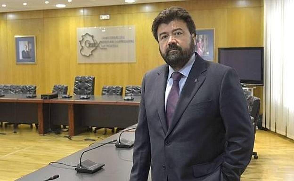 Javier Peinado, secretario general de la Creex. 