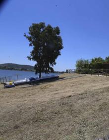 Imagen secundaria 2 - Arriba, piscina natural en Casas del Monte, en Valle del Ambroz el jueves; Abajo piscina natural en La Codosera la semana pasada y Prosepirna, que es posible sí abra este verano cuando se conozcan las condiciones.