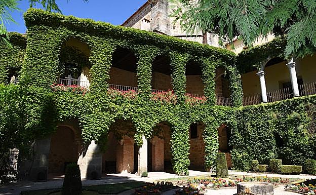 Galería. Uno de los patios interiores.