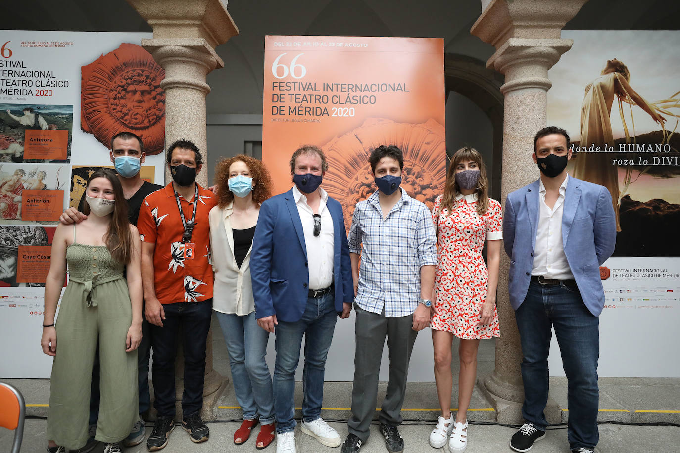 Fotos: Una Antígona con dilemas contemporáneos abre el Festival de Mérida