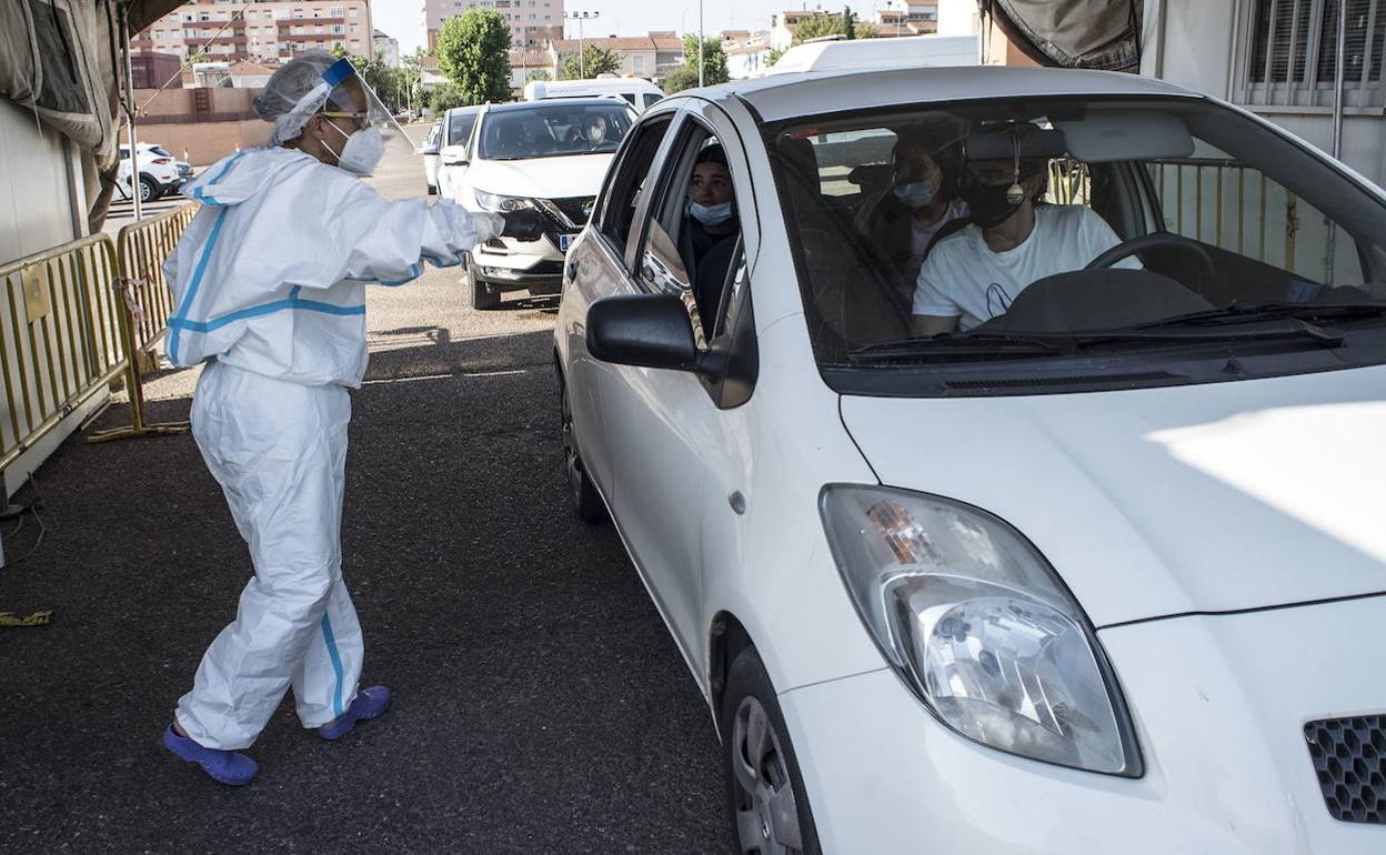 Una mujer de 86 años se encuentra ingresada en UCI en estado crítico por coronavirus