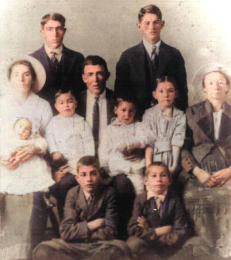 Familia de emigrantes de Pozuelo de Zarzón