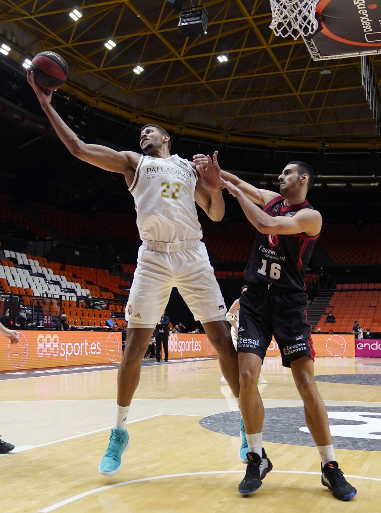 El Cáceres consigue la cesión de Aitor Exteguren