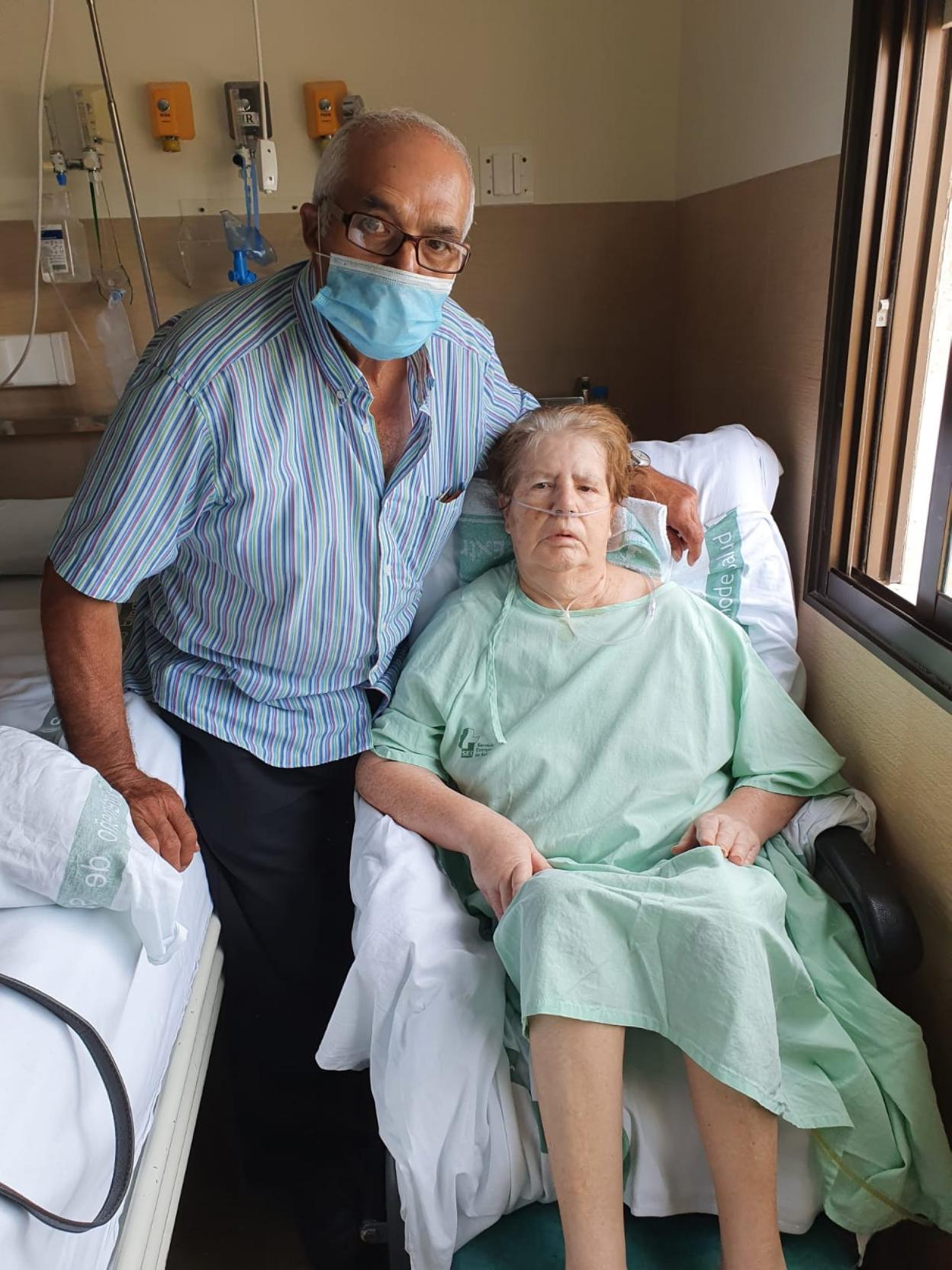 Ana junto a su marido. 