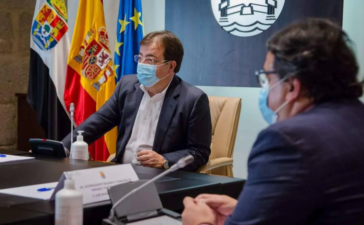 Fernández Vara, durante el Consejo de Gobierno de la Junta celebrado este miércoles. 