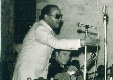 Imagen secundaria 1 - Porrina, el icono flamenco de Badajoz