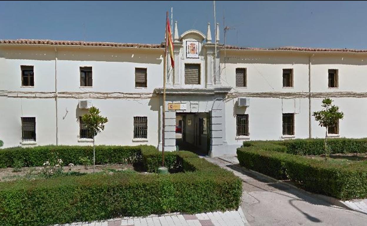 El positivo de varios guardias civiles obliga a cerrar el cuartel de Cabeza del Buey