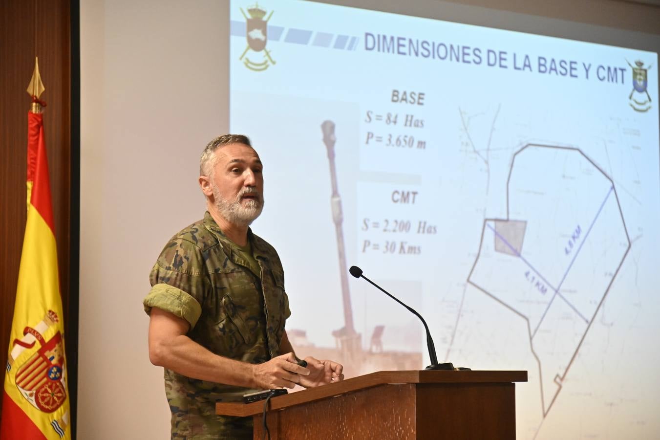 Militares en la base General Menacho