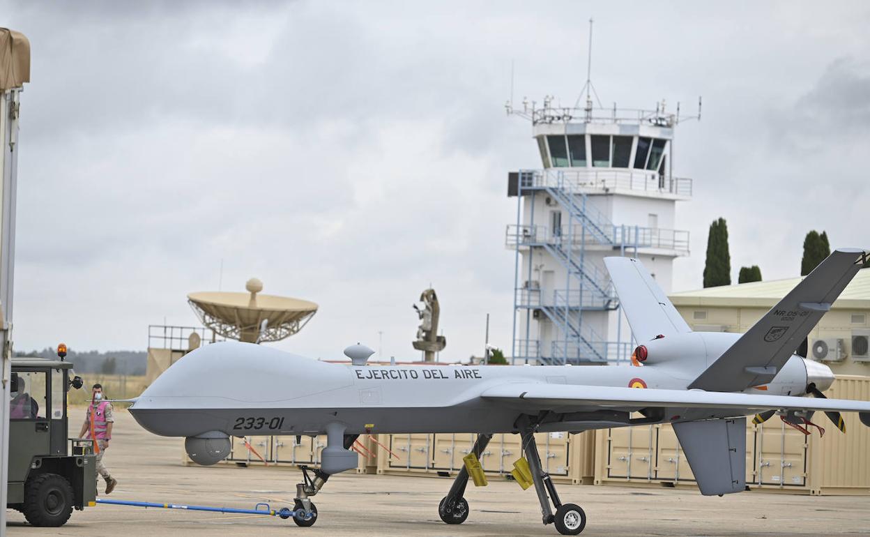 El Predator B ayer en la base de Talavera la Real. 