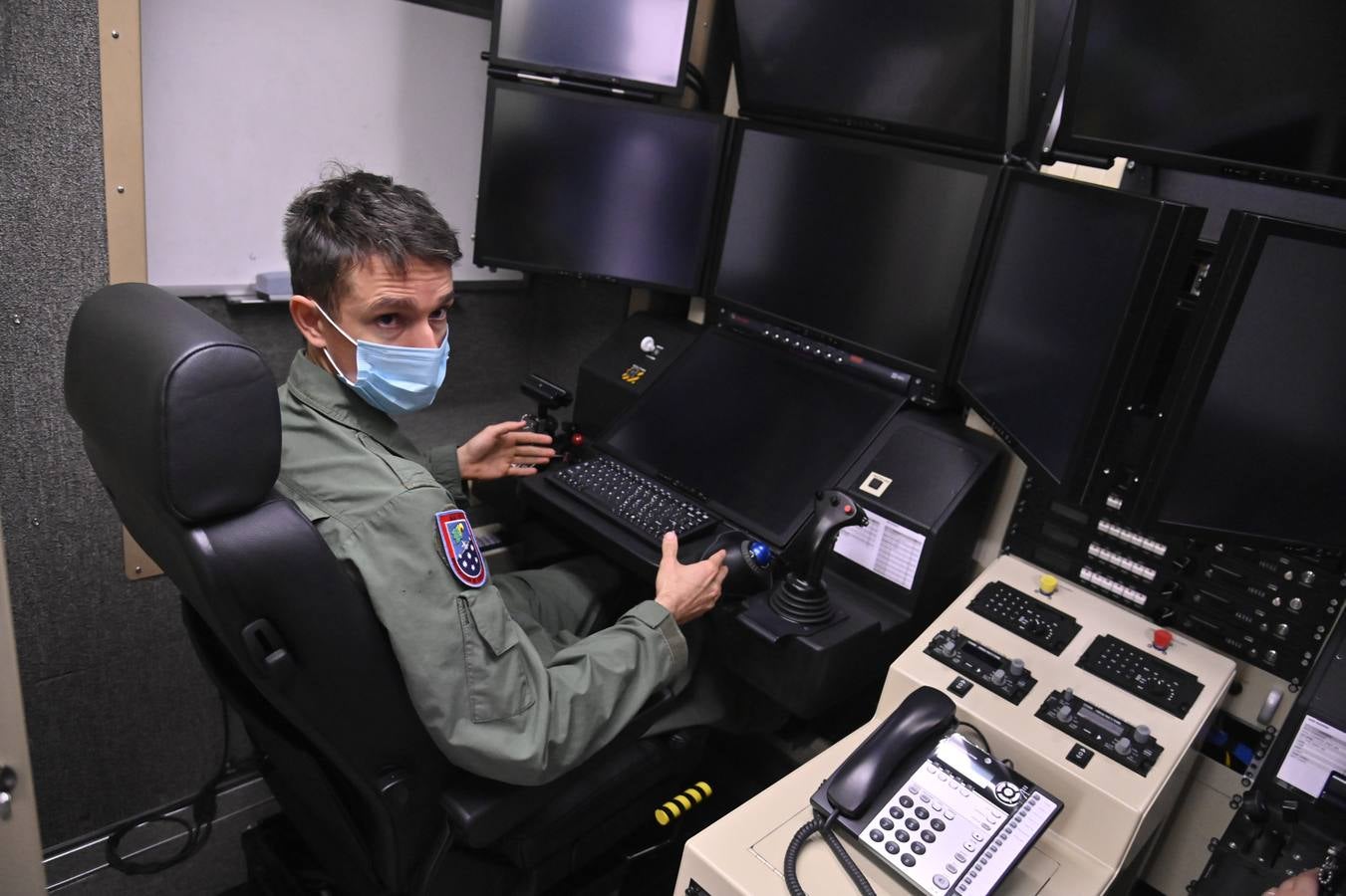 Mantenimiento de un drone en la Base de Talavera la Real en Badajoz