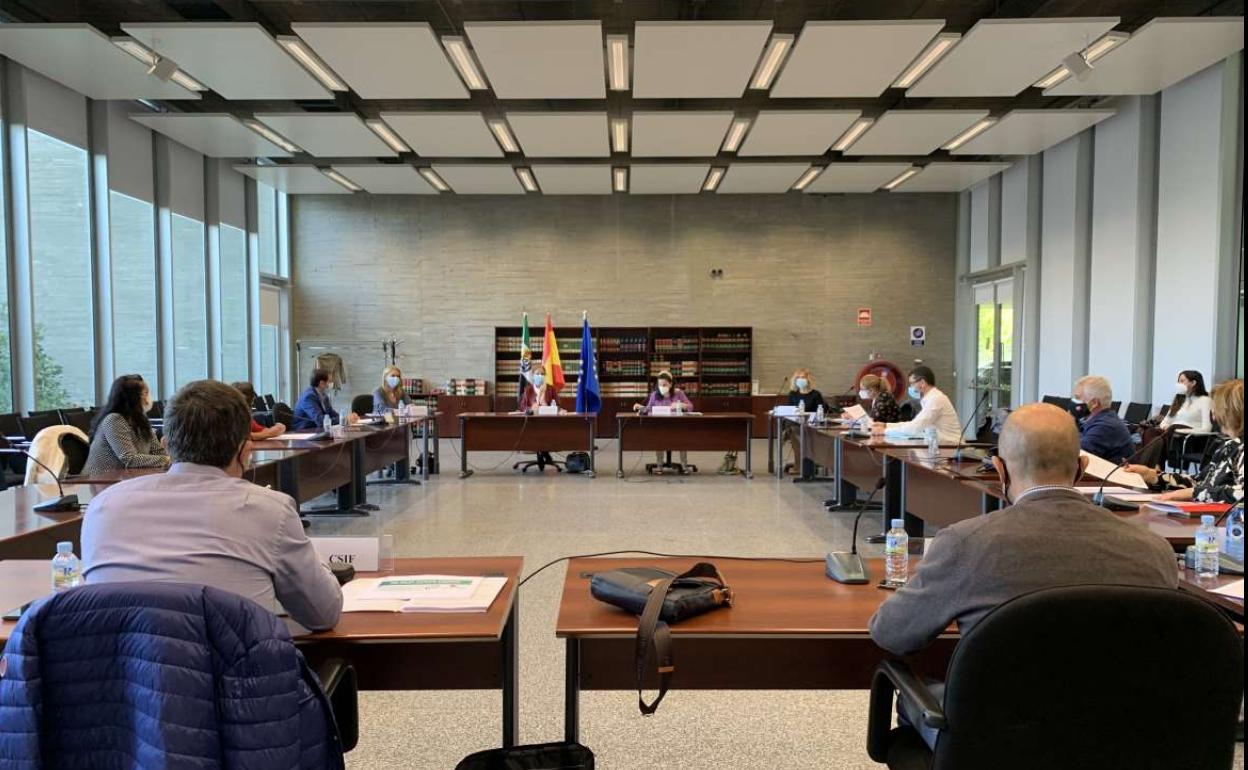 Imagen de la mesa de negociación.