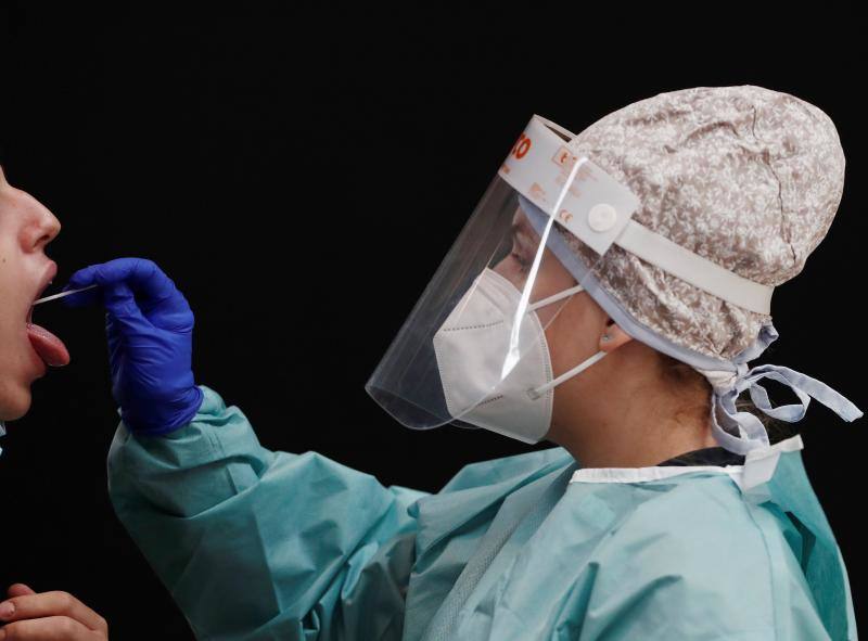 ¿Qué municipios extremeños suman casos positivos este lunes?