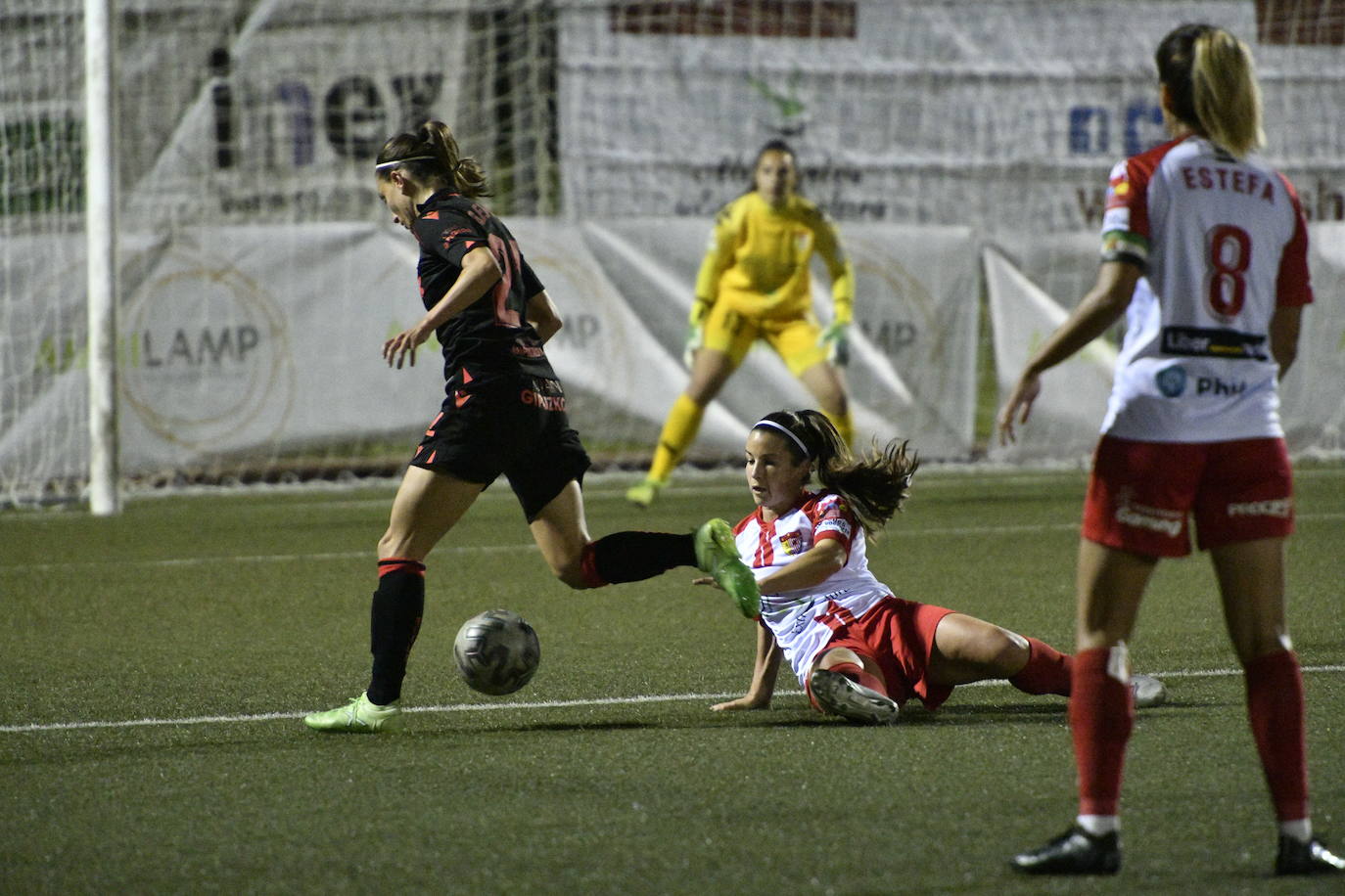 Fotos: La clase de la Real puede con la ilusión del Santa Teresa (0-4)