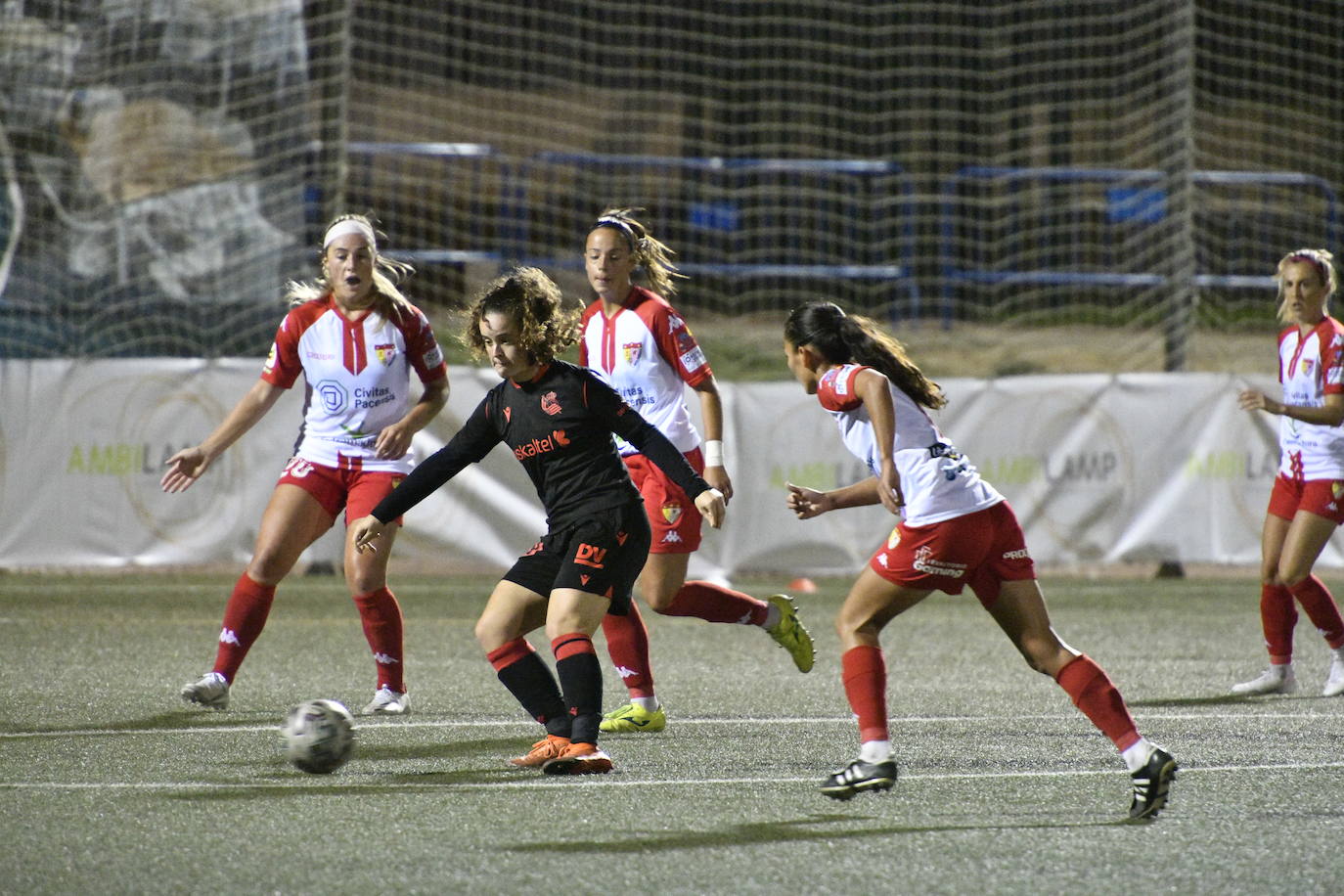 Fotos: La clase de la Real puede con la ilusión del Santa Teresa (0-4)