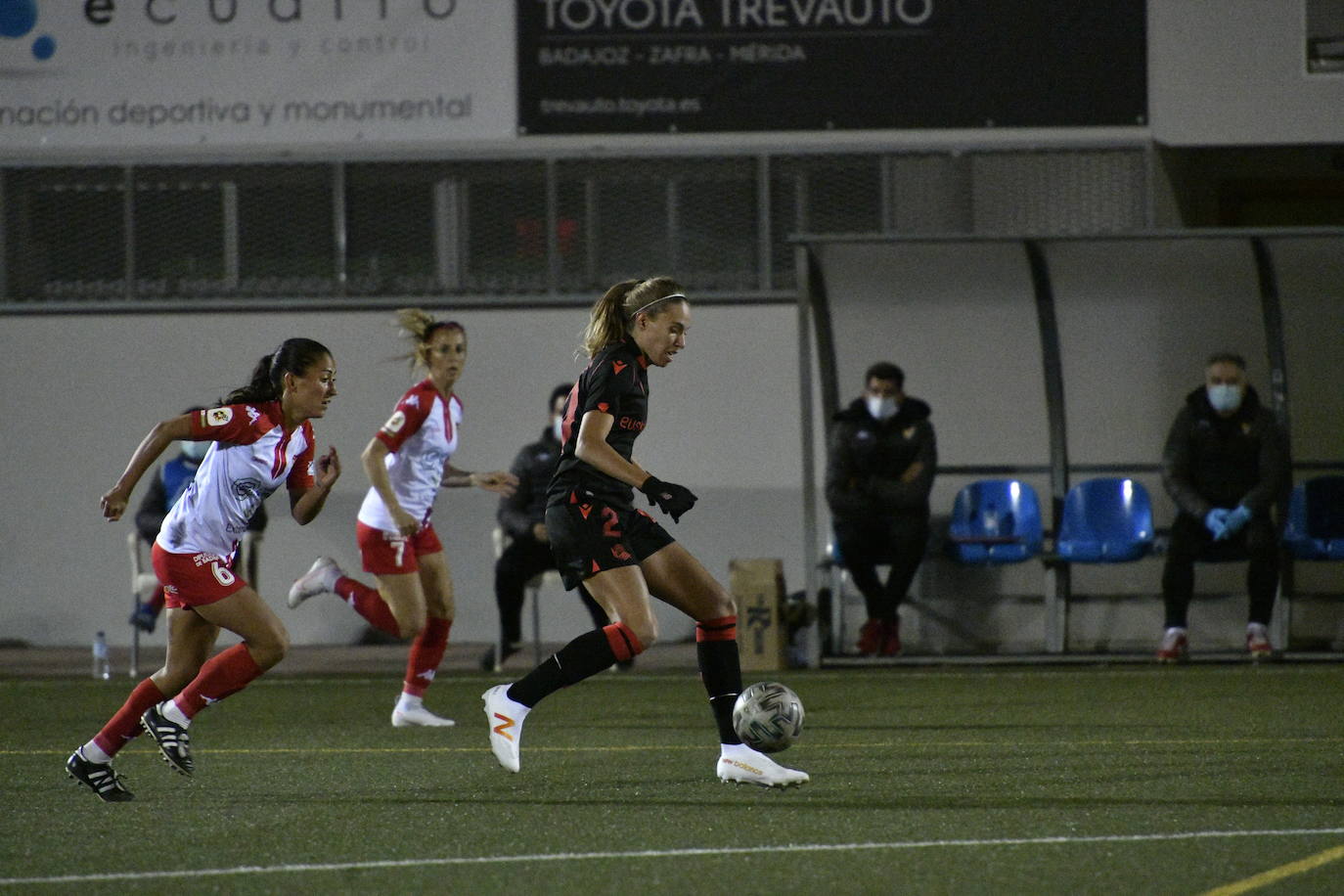 Fotos: La clase de la Real puede con la ilusión del Santa Teresa (0-4)