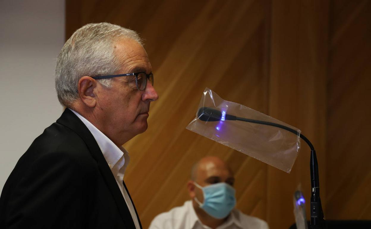 Francisco Martos durante la primera sesión del juicio.