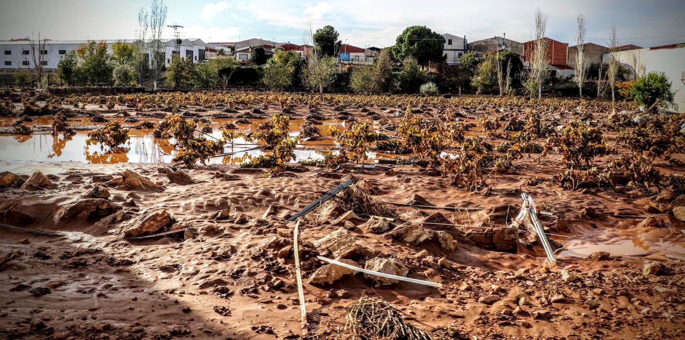 Desborde del arroyo de Valdemedel en Ribera del Fresno